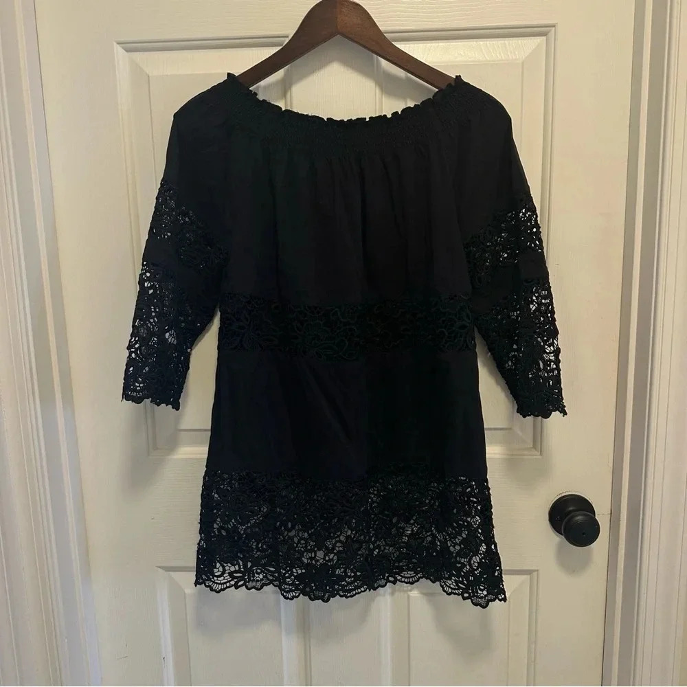 Chico’s Women’s Black Smocked Lace Tunic Size 0 Small